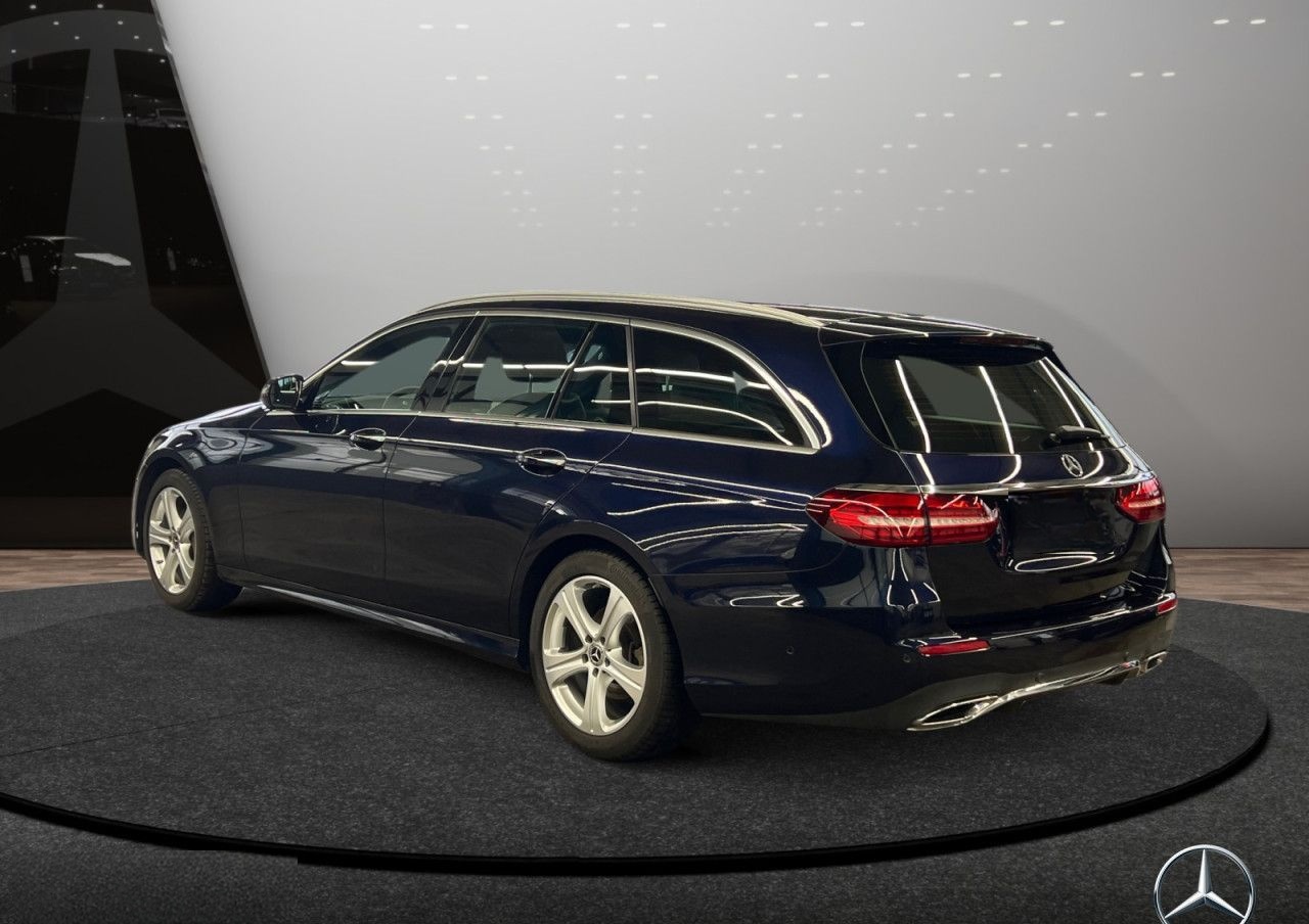 Mercedes-Benz E 300 d 4M T AMG/Fahrass/Pano/360°/HUD/Nappa foto 10