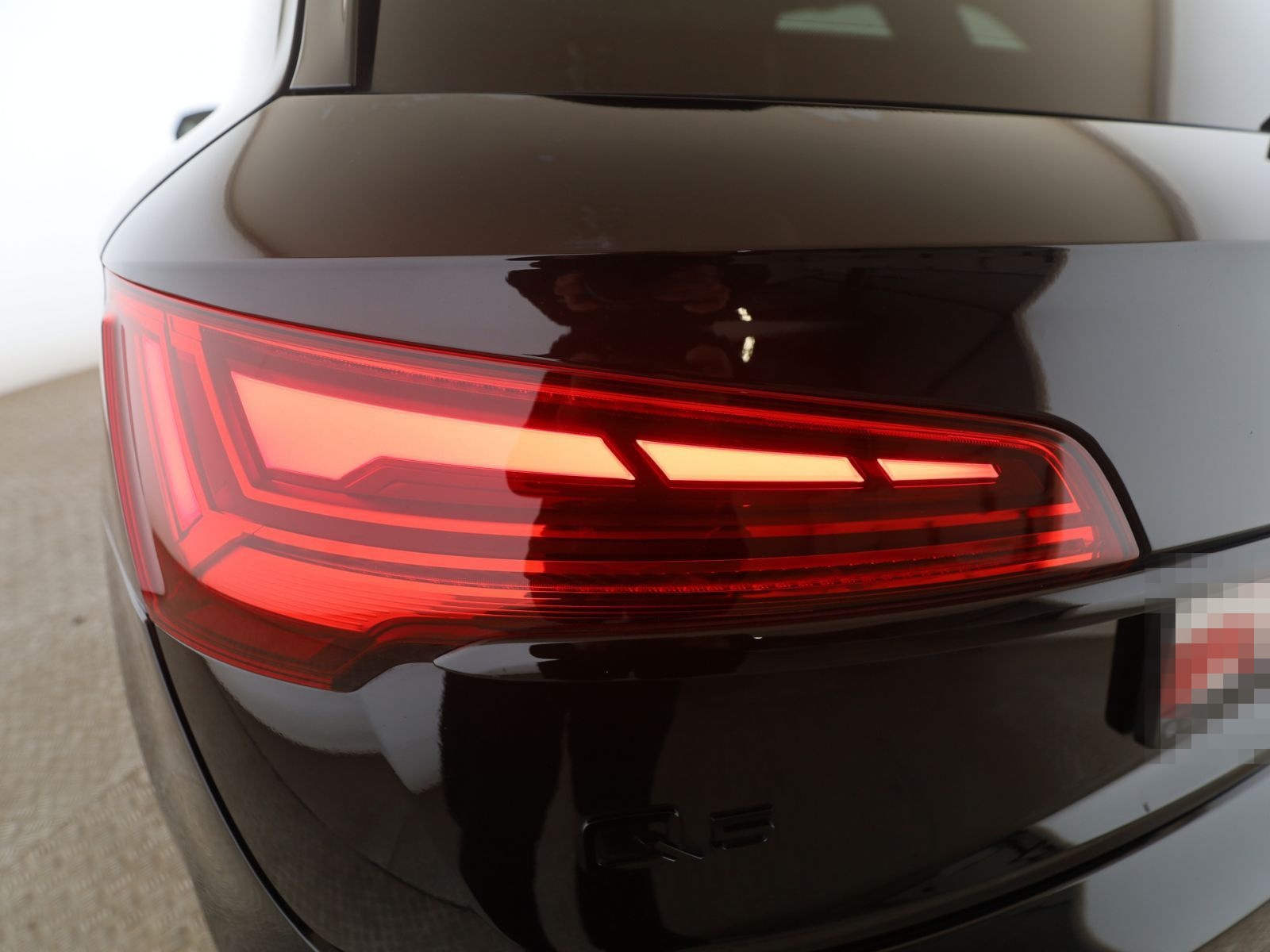 Audi Q5 40 TFSI quattro S line Pano+AHK+Matrix+RFK+B& foto 11