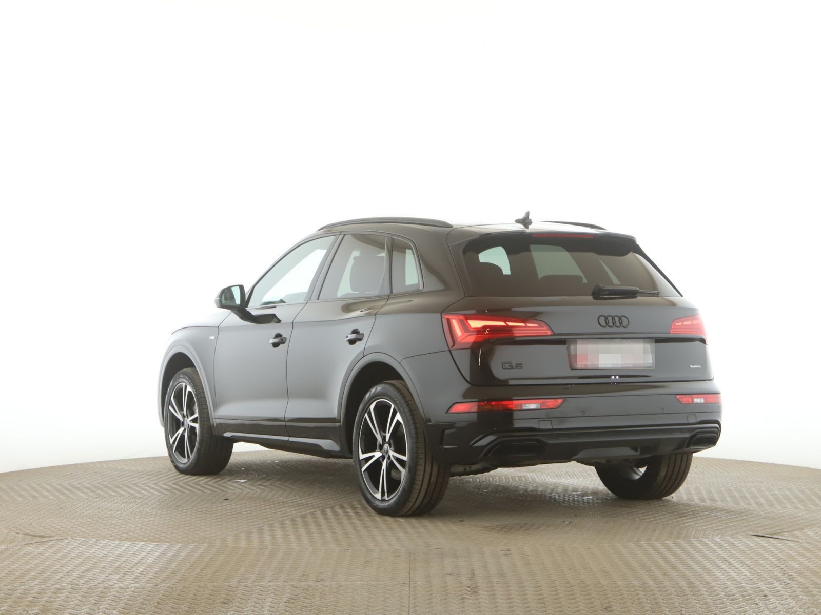 Audi Q5 40 TFSI quattro S line Pano+AHK+Matrix+RFK+B& foto 6