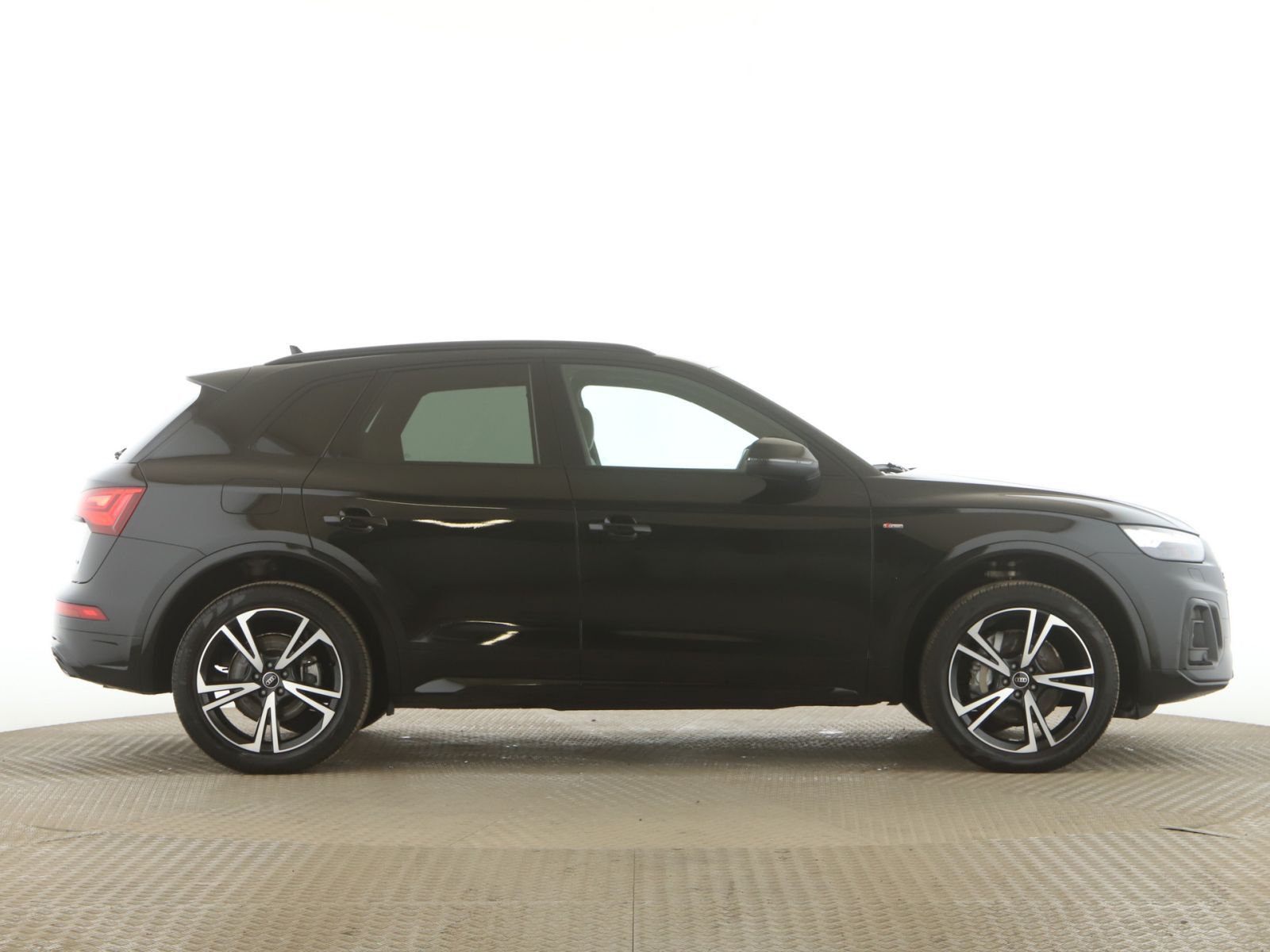Audi Q5 40 TFSI quattro S line Pano+AHK+Matrix+RFK+B& foto 9