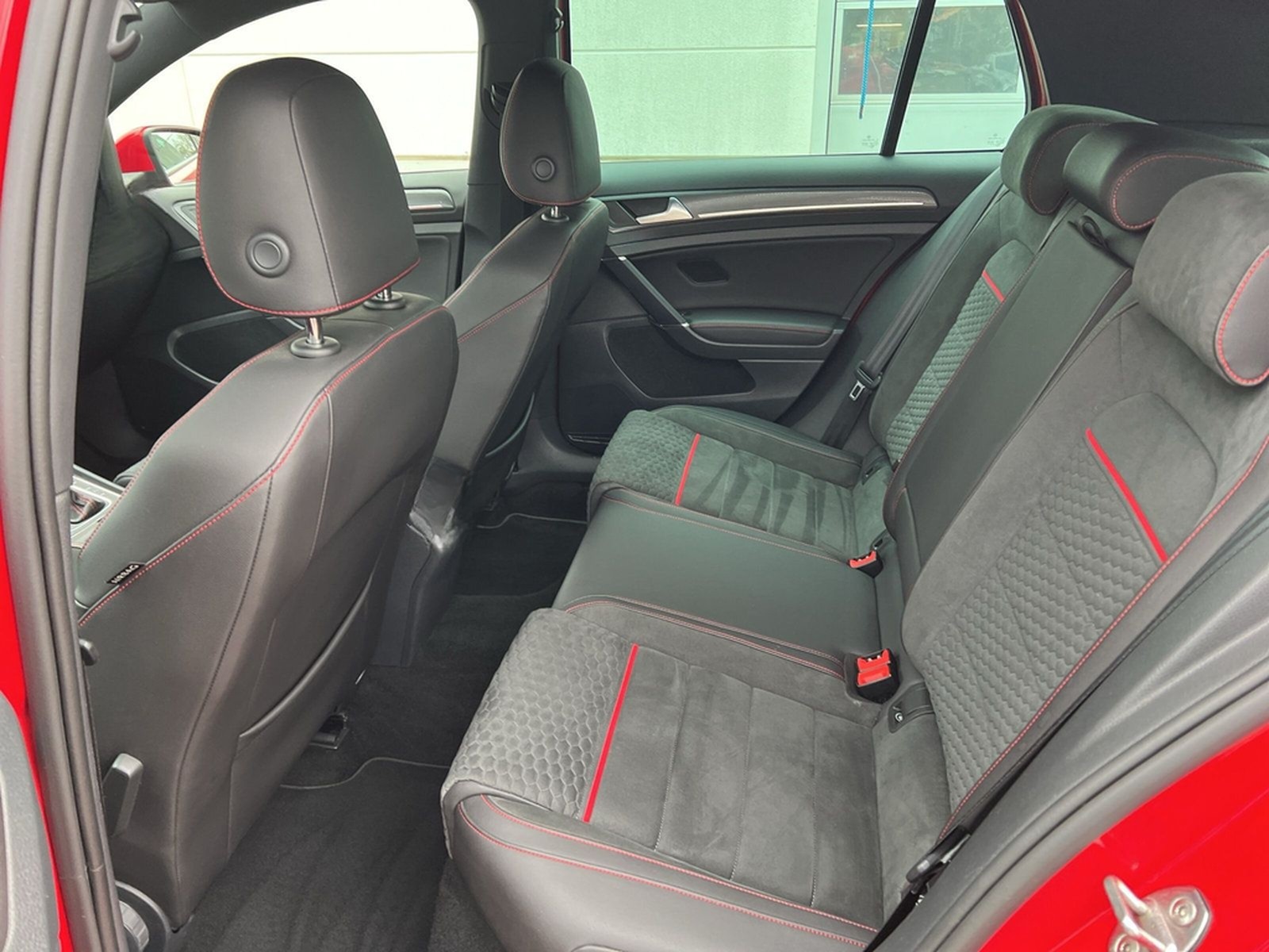 Volkswagen Golf VII GTI DSG Performance VIRTUAL ACC NAVI 18 foto 12