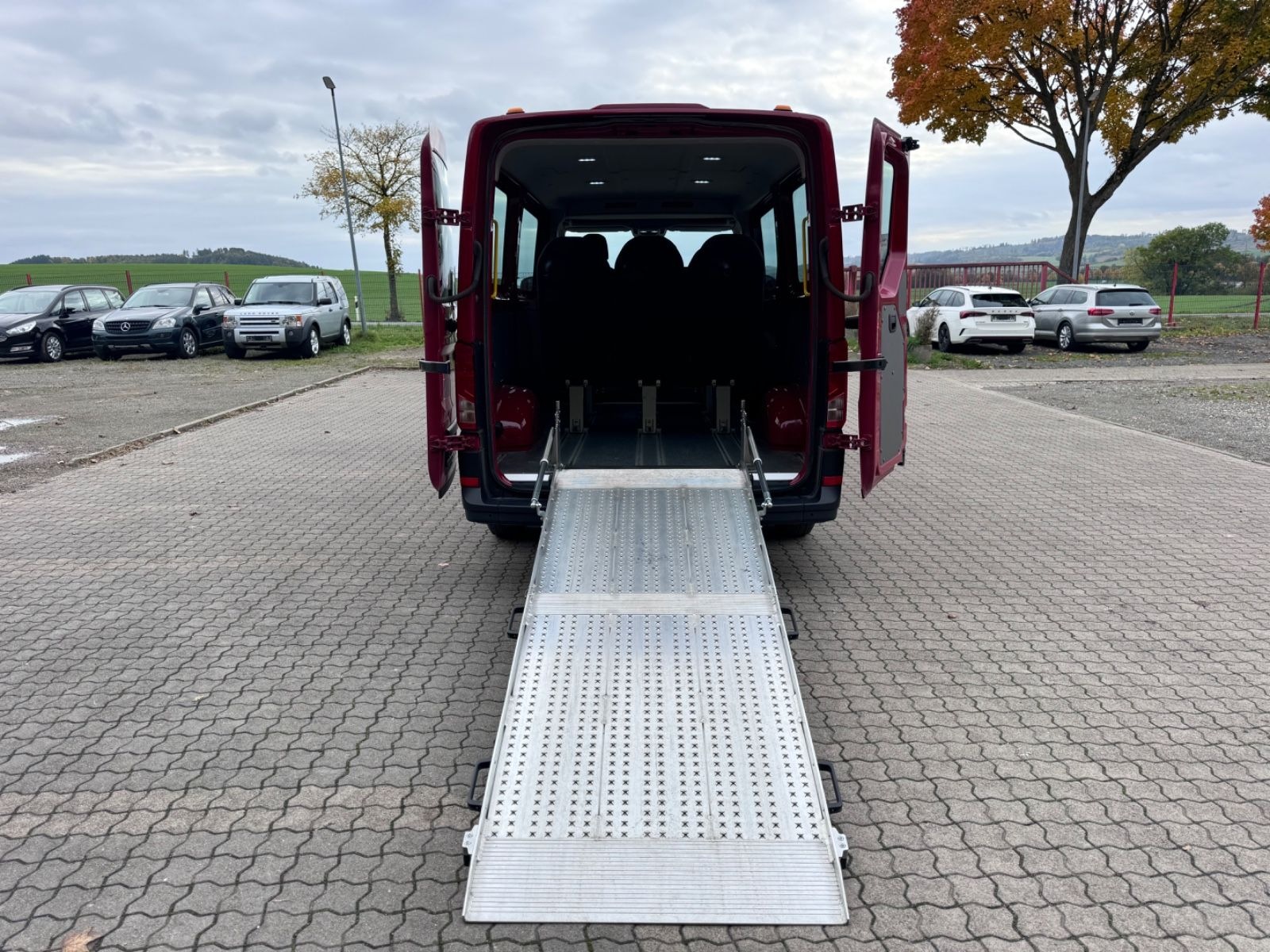 Volkswagen Crafter 2.0 TDI LANG *9 SITZER *RAMPE *140 PS foto 12