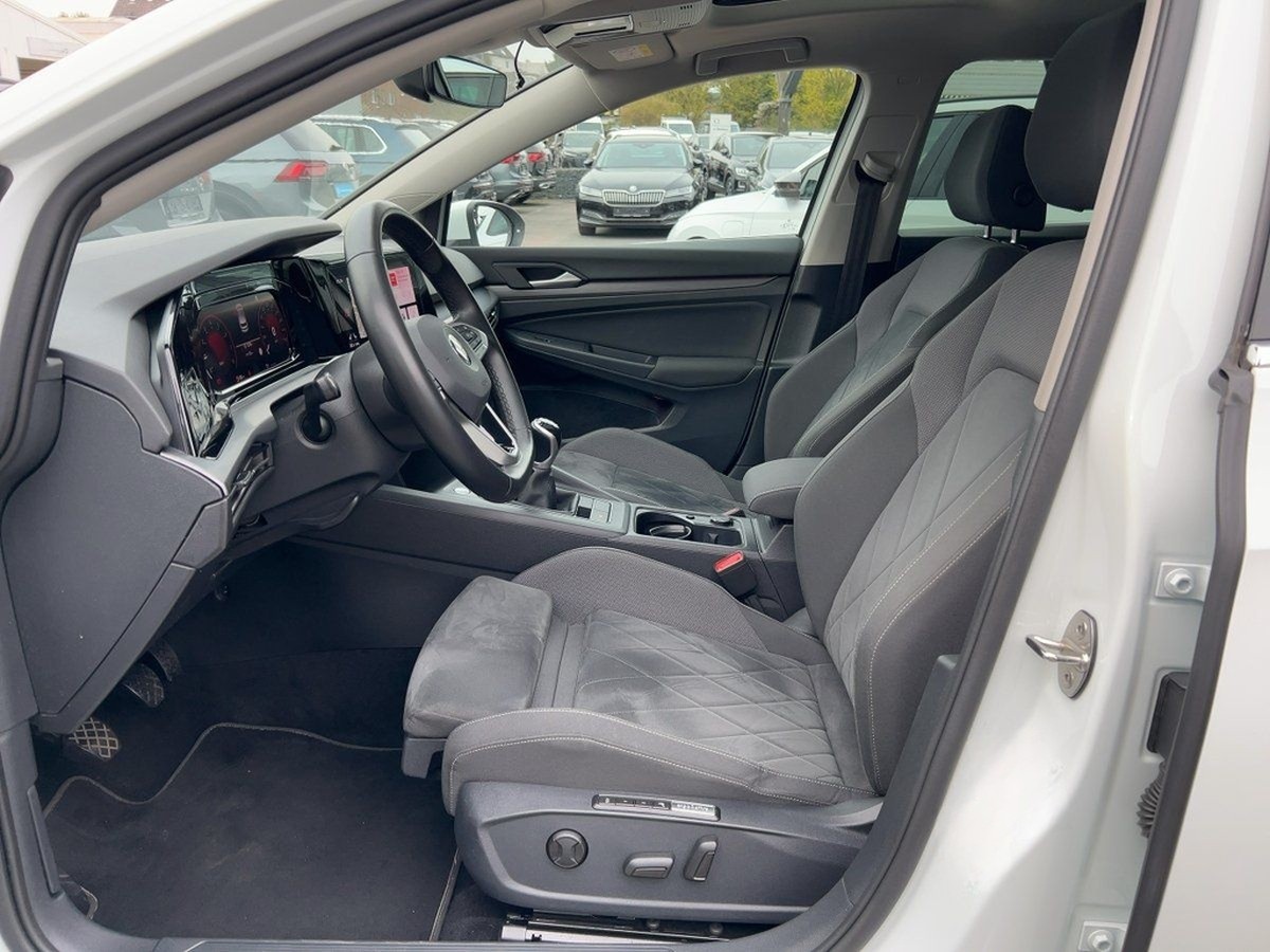 Volkswagen Golf VIII Style 1.5 TSI MATRIX+NAVI+APP+4xSHZ+PD foto 8
