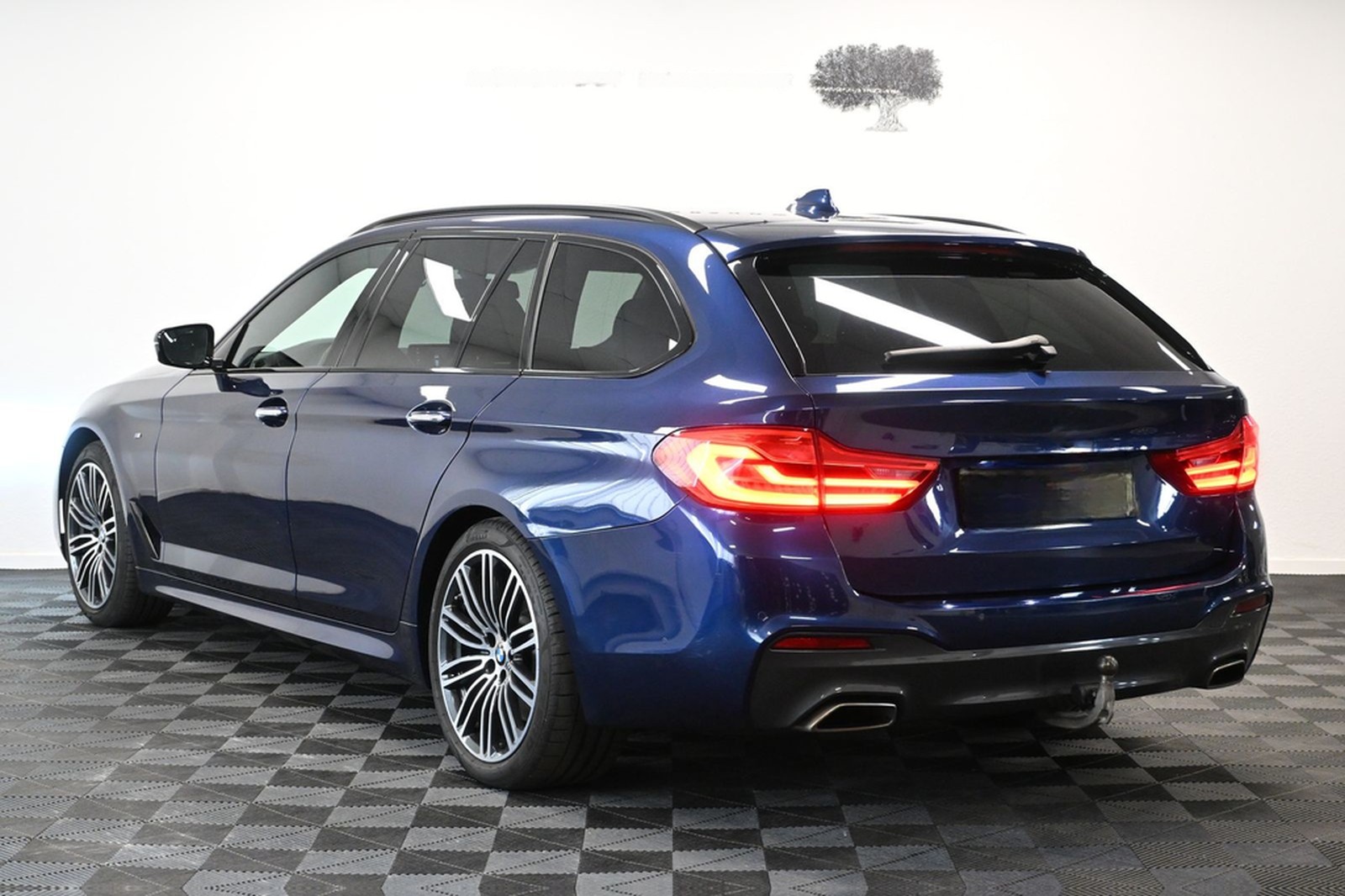 BMW 530 d xDrive M Sport*LED*ST-HEIZ*RFK*AHK*ACC foto 10
