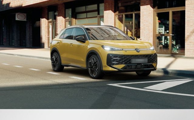 Volkswagen T-Roc R-Line 1.5 eTSI IQ.Light IQ.Drive Pano Nav foto 2