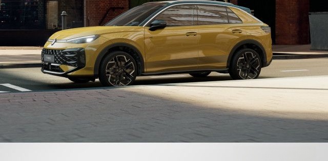 Volkswagen T-Roc R-Line 1.5 eTSI IQ.Light IQ.Drive Pano Nav foto 3