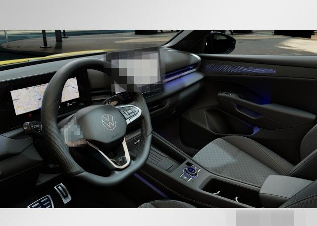 Volkswagen T-Roc R-Line 1.5 eTSI IQ.Light IQ.Drive Pano Nav foto 10