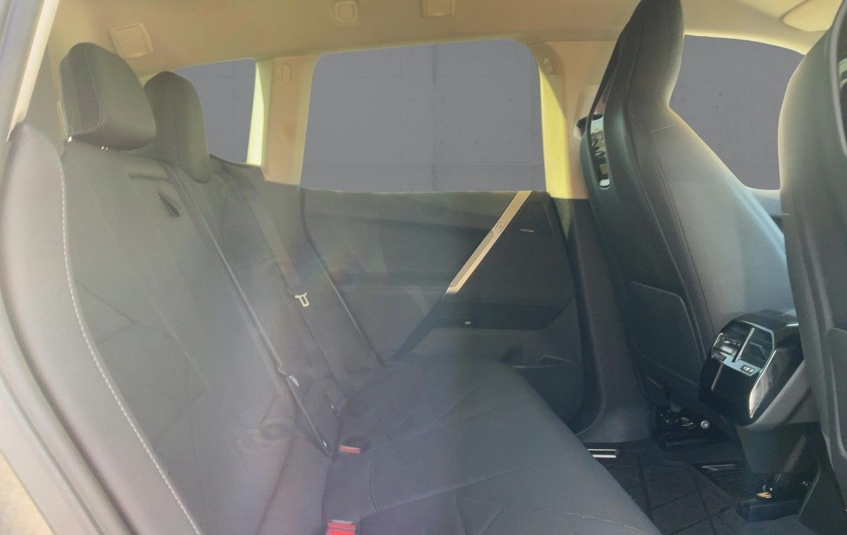 BMW IX xDrive40 SPORT LED+NAVI+360°+HuD+GRA+APP+AHK foto 13