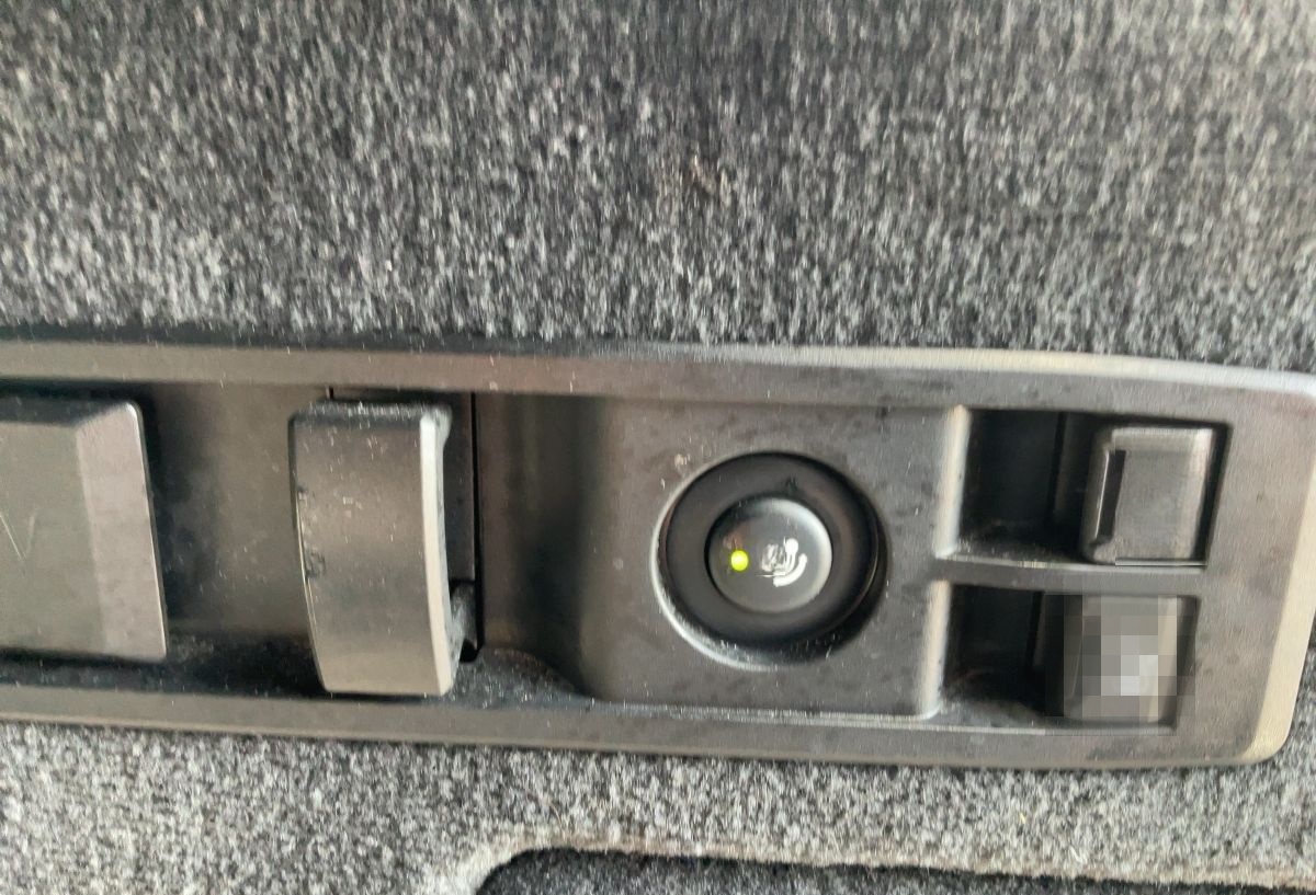 BMW IX xDrive40 SPORT LED+NAVI+360°+HuD+GRA+APP+AHK foto 16