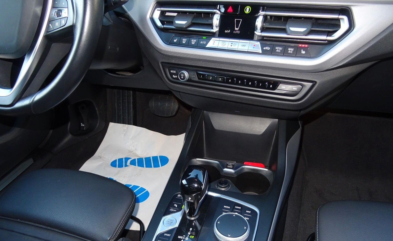 BMW 118d Aut Advantage 17" Navi LC Prof. Leder LED foto 9