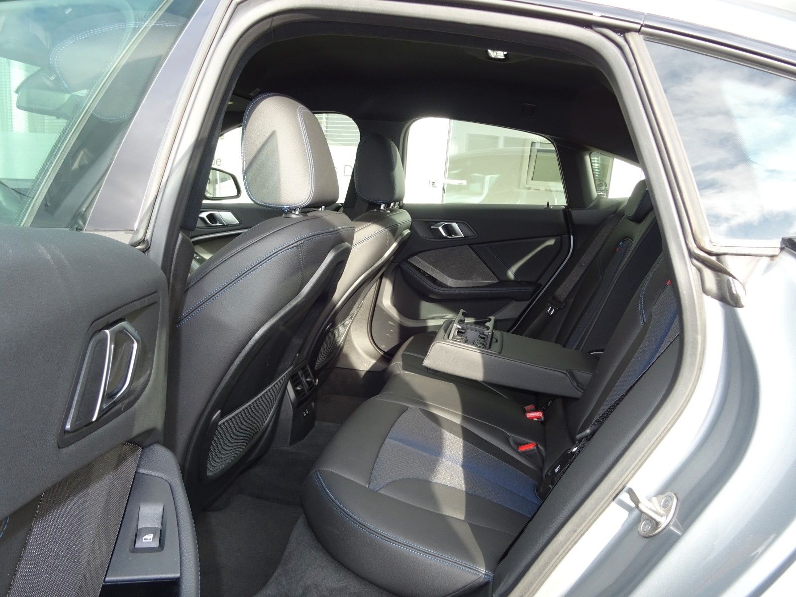 BMW 218d Gran Coupé Aut M Sportpaket Navi Leder LED foto 14