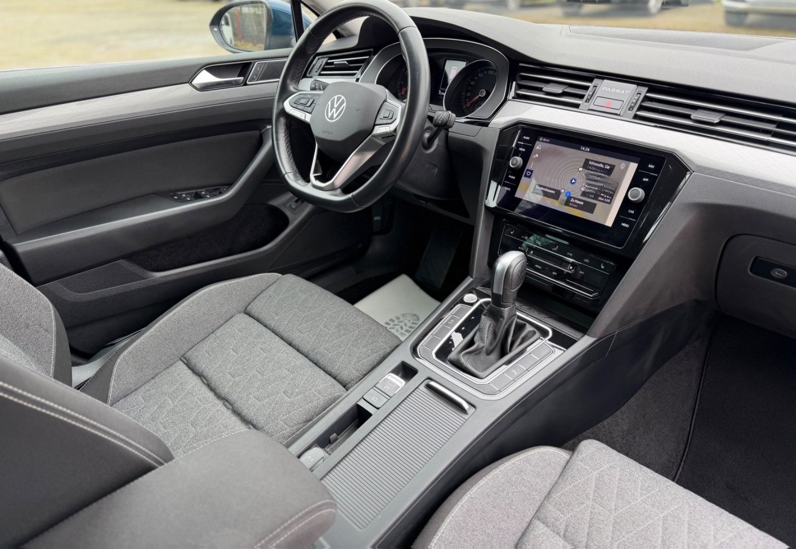 Volkswagen Passat Variant 2.0 TSI DSG *190 PS *NAVI *LED foto 19