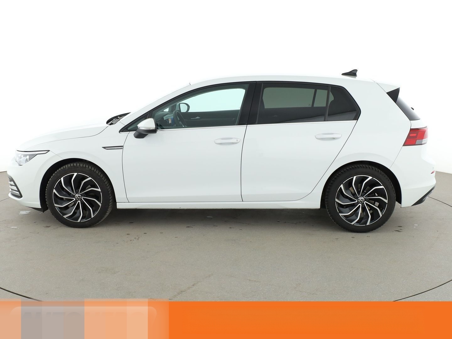 Volkswagen Golf VIII 1.5 eTSI ACT Style Aut.*NAVI*CAM*ACC* foto 3