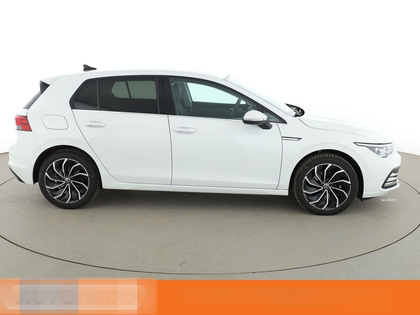 Volkswagen Golf VIII 1.5 eTSI ACT Style Aut.*NAVI*CAM*ACC* foto 7