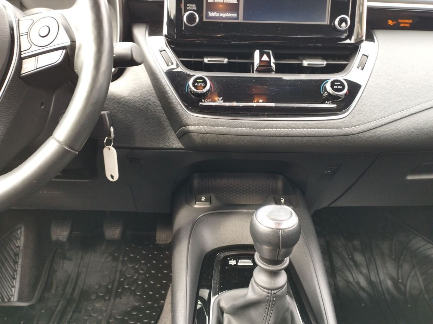 Toyota Corolla Comfort 5-TÜRER, 1,2 TURBO, 6-GANG+Sitzh foto 16