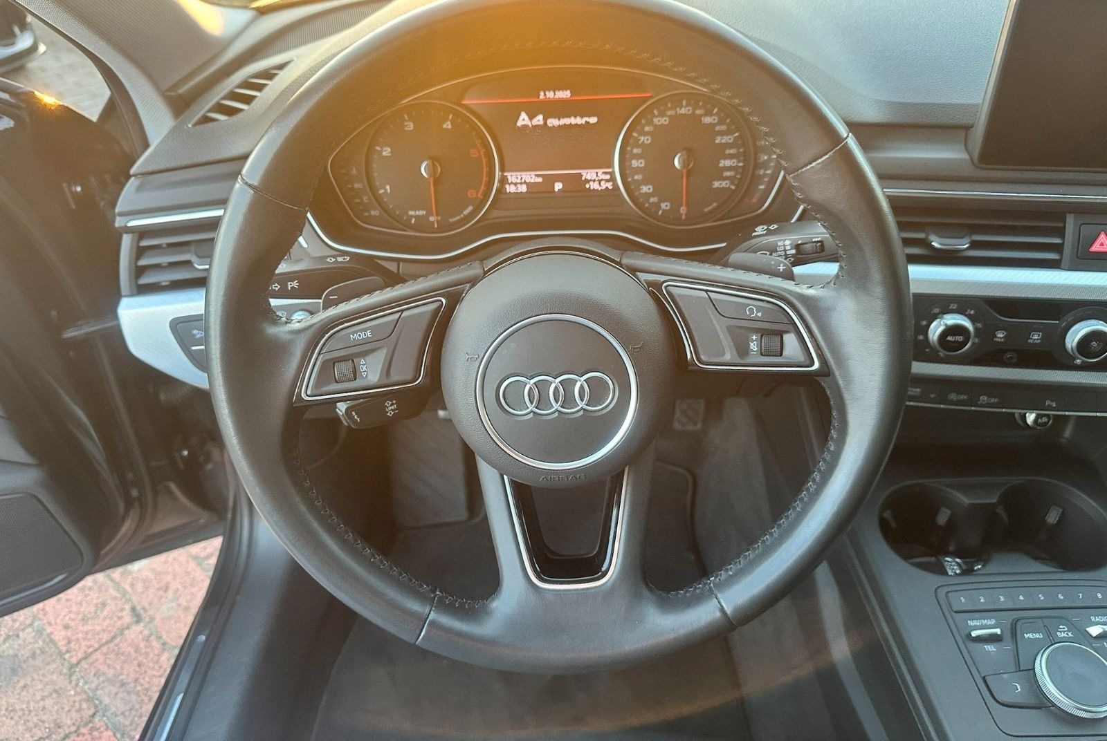 Audi A4 Avant quattro sport HUD TMP SZH AHK LEDER PDC foto 16