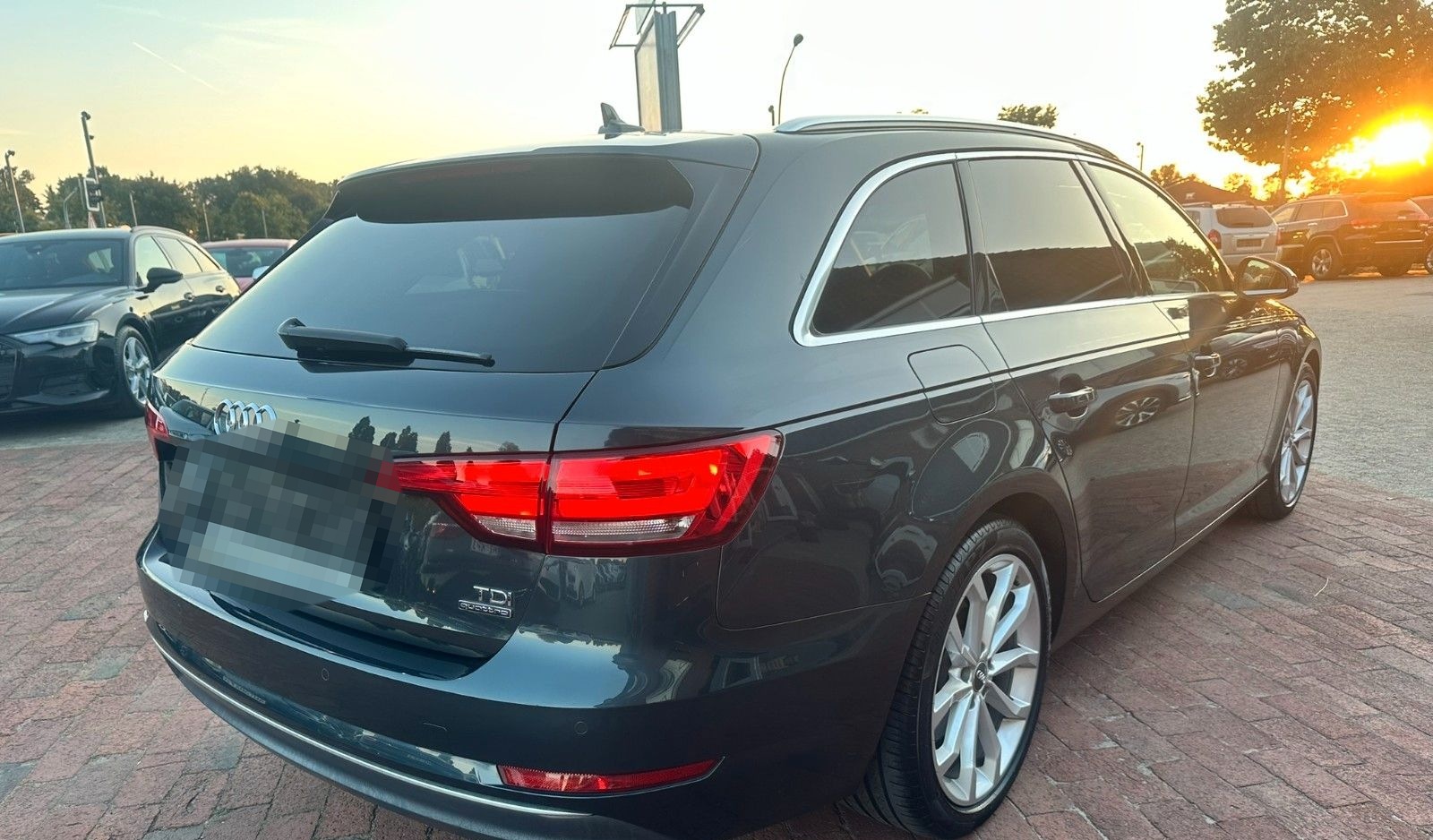 Audi A4 Avant quattro sport HUD TMP SZH AHK LEDER PDC foto 8