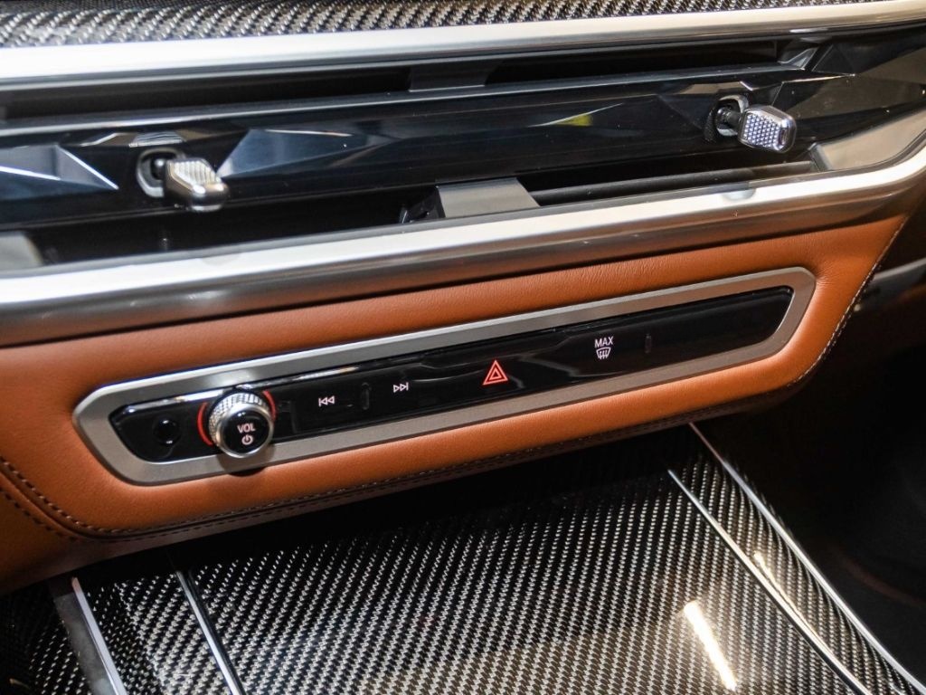 BMW X7 M60i+AHK+Leder+HUD+RFK+e-Sitze+Klimasitze+LED foto 12