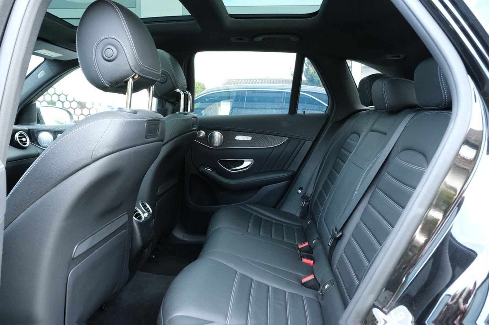 Mercedes-Benz GLC 250 Autom. 4MATIC "AMG"LED"PANO"ACC" foto 17