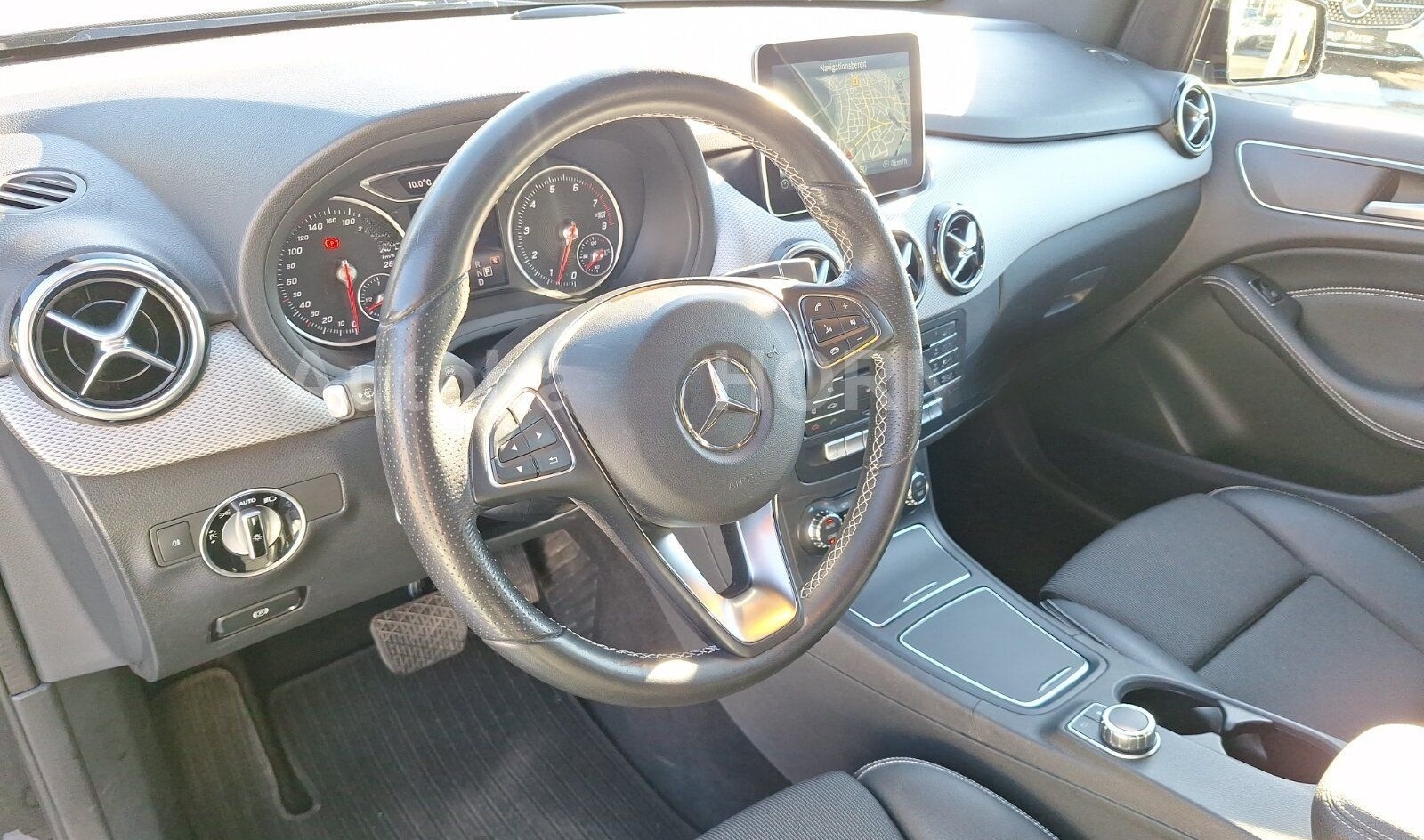 Mercedes-Benz B 220 4MATIC URBAN AHK KAMERA FOND LÄNGS LED TW foto 11