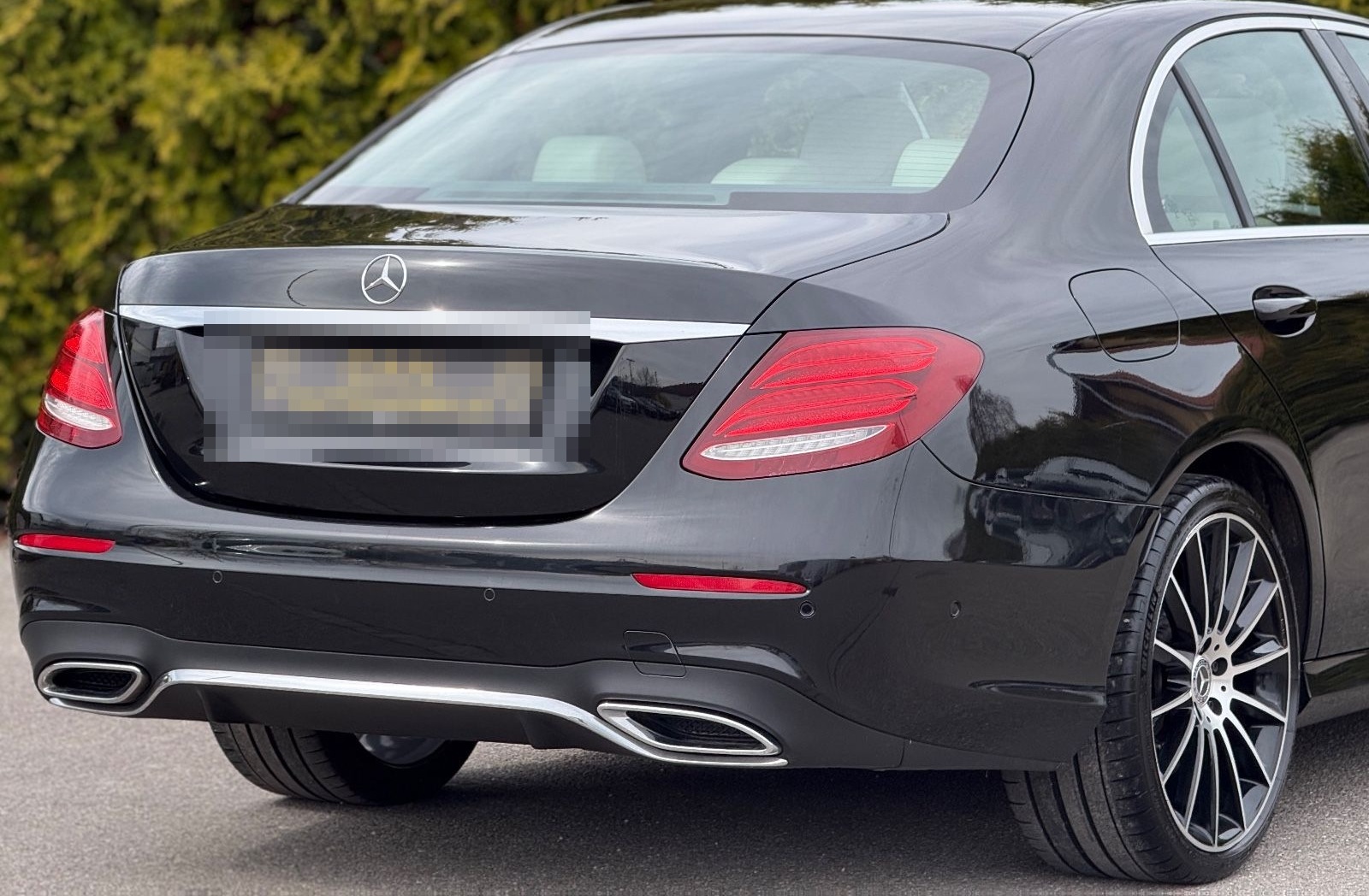 Mercedes-Benz E 350d Limousine*1.HAND*AMG LINE*PANO*LED* foto 14