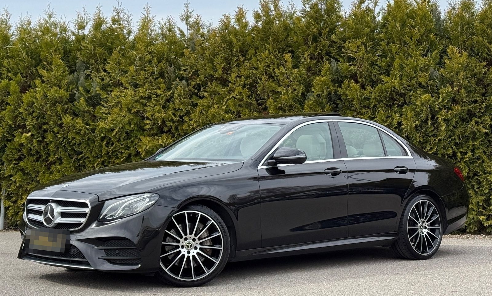 Mercedes-Benz E 350d Limousine*1.HAND*AMG LINE*PANO*LED* foto 16