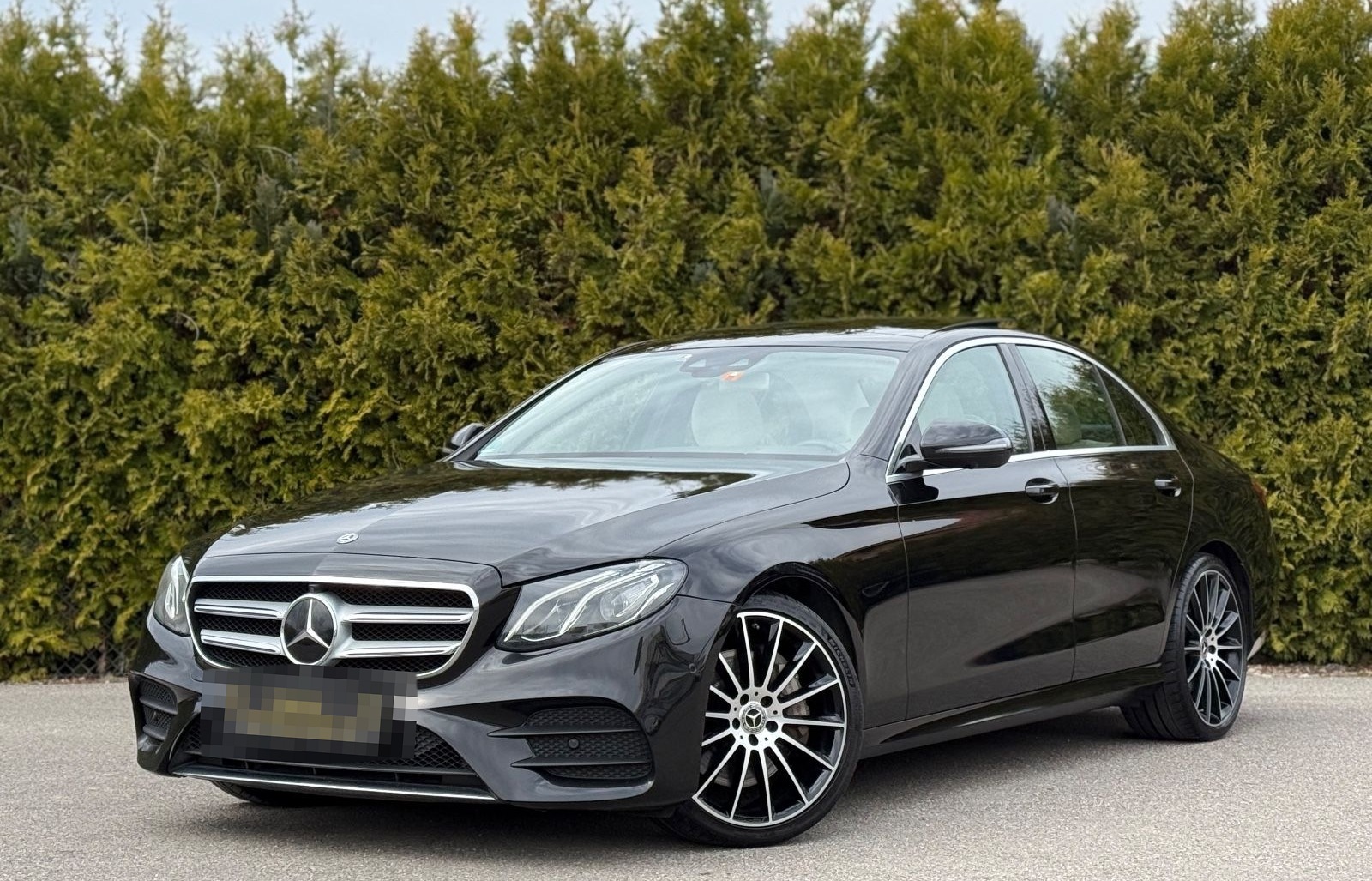 Mercedes-Benz E 350d Limousine*1.HAND*AMG LINE*PANO*LED* foto 17