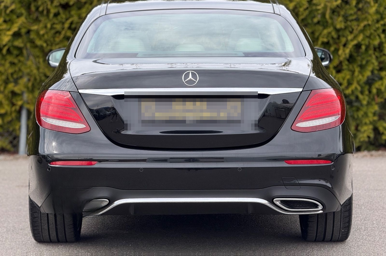 Mercedes-Benz E 350d Limousine*1.HAND*AMG LINE*PANO*LED* foto 5