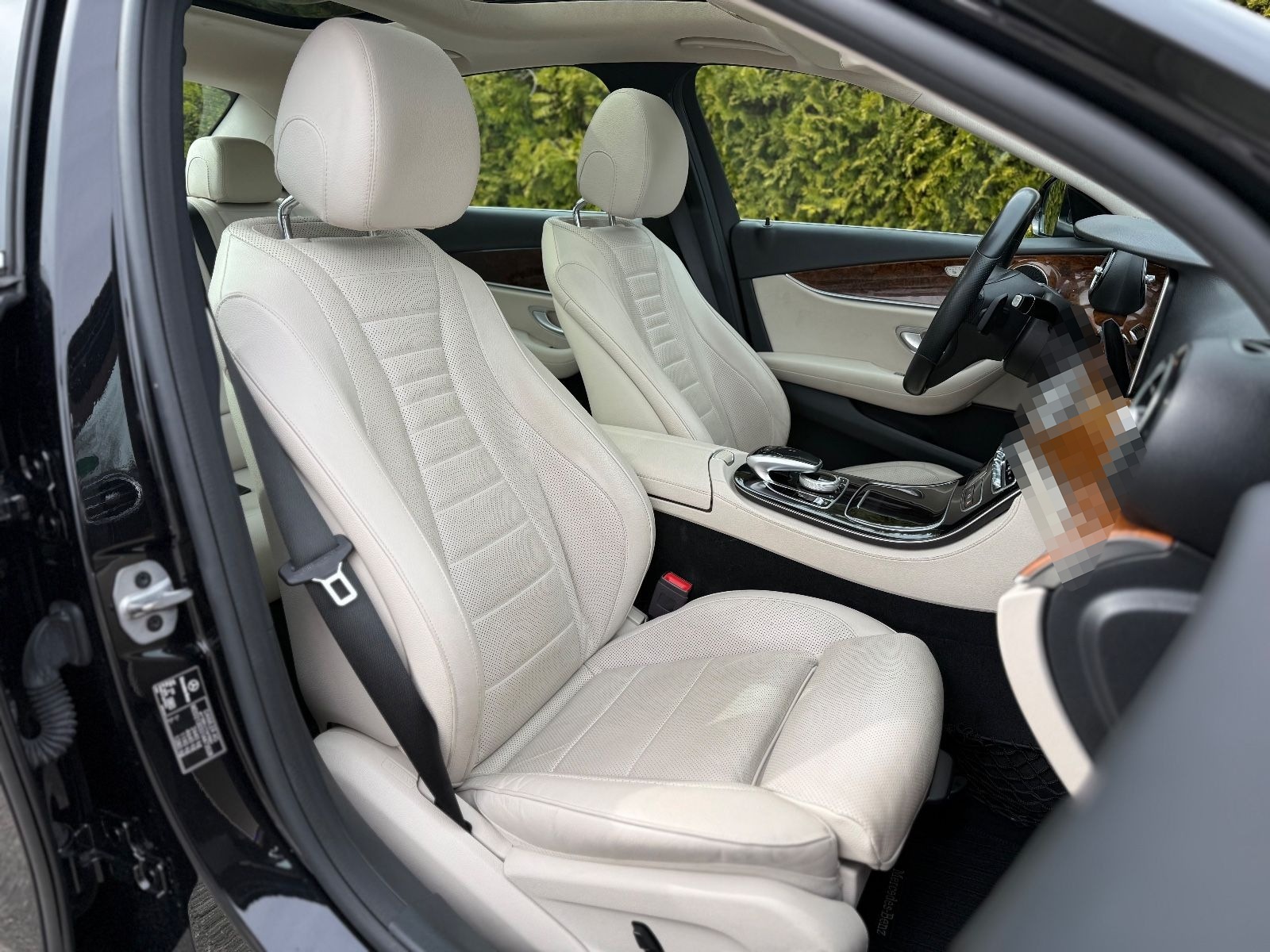 Mercedes-Benz E 350d Limousine*1.HAND*AMG LINE*PANO*LED* foto 47