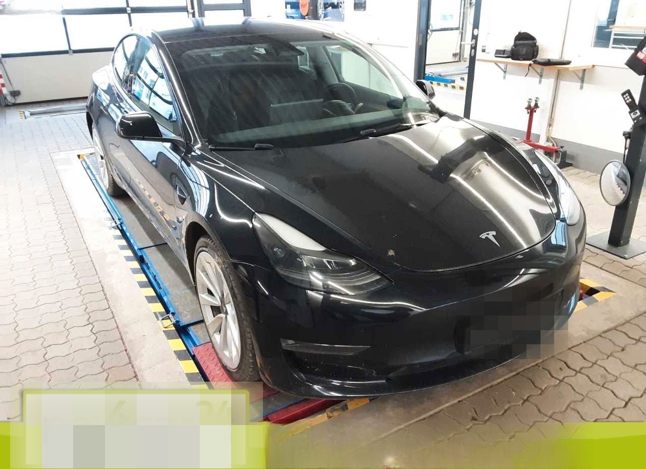 Tesla Model 3 Performance Dual AWD foto 2
