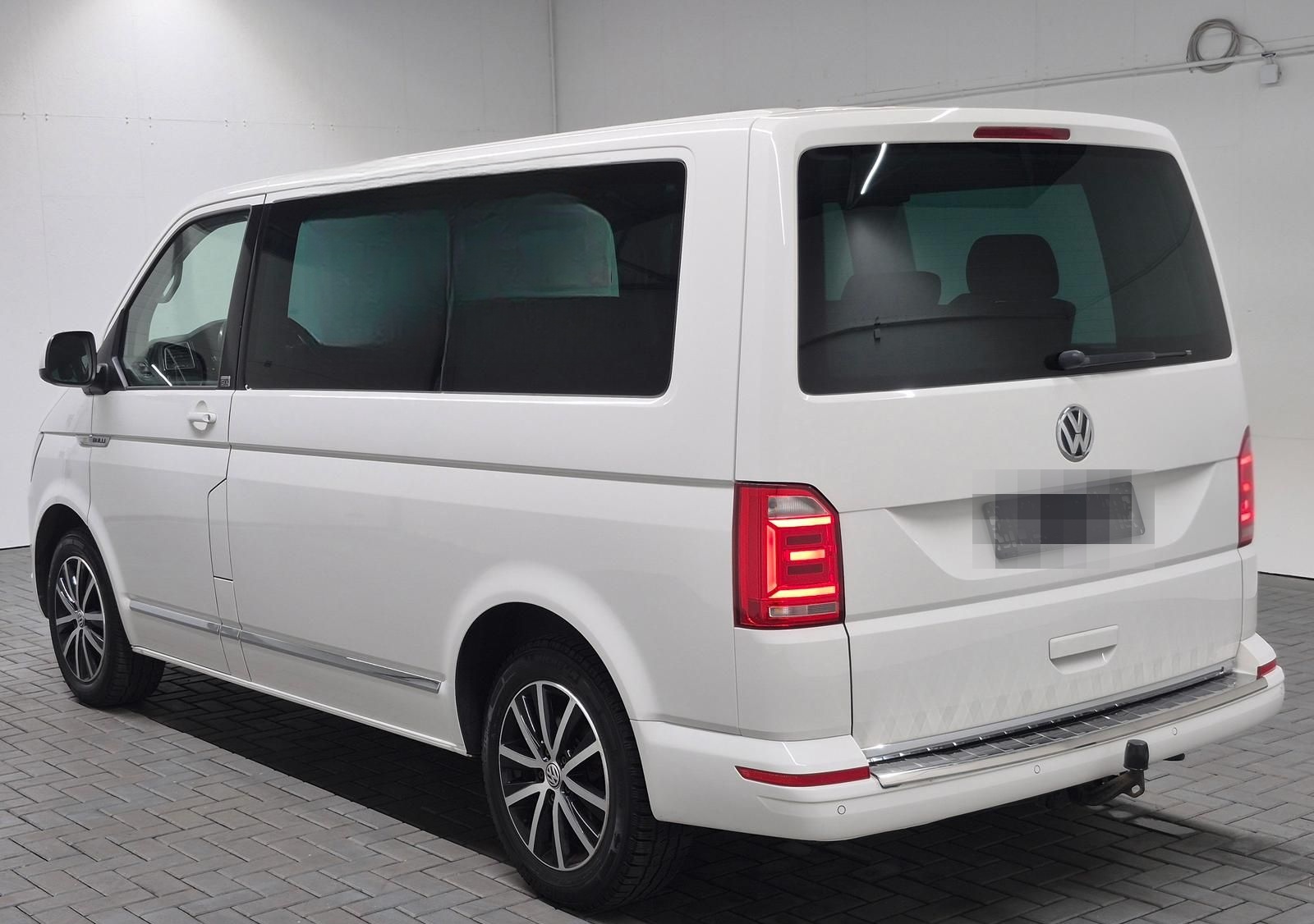 Volkswagen T6 Multivan Gen6 LED/Navi/Standhzg/AHK/PDC/18-LM foto 3