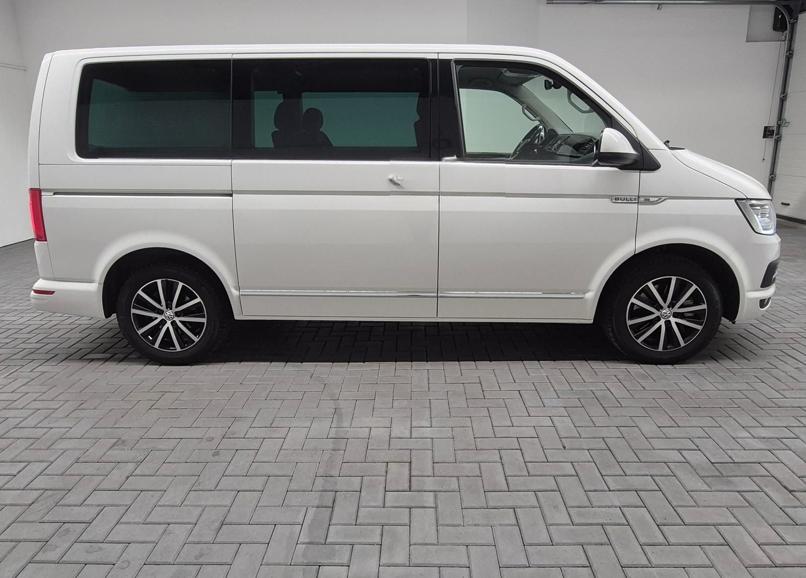 Volkswagen T6 Multivan Gen6 LED/Navi/Standhzg/AHK/PDC/18-LM foto 5