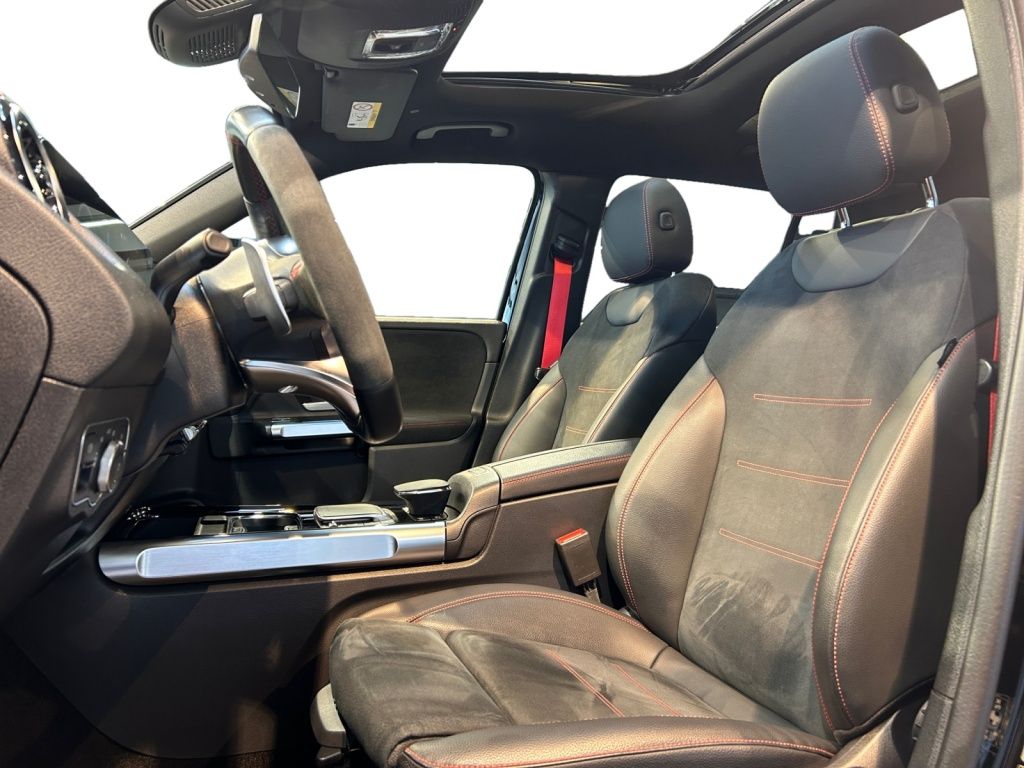 Mercedes-Benz AMG GLB 35 4matic AMG+MBUX+Night+AHK+Pano+SHD foto 6