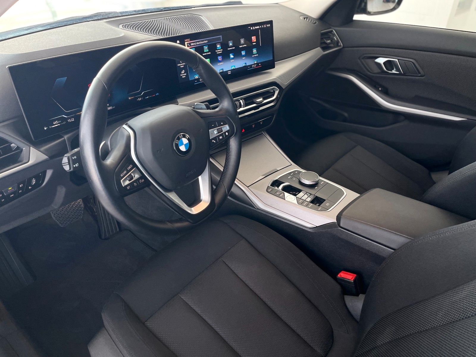 BMW 318i Touring Aut. Neues Model Unfallfrei foto 12