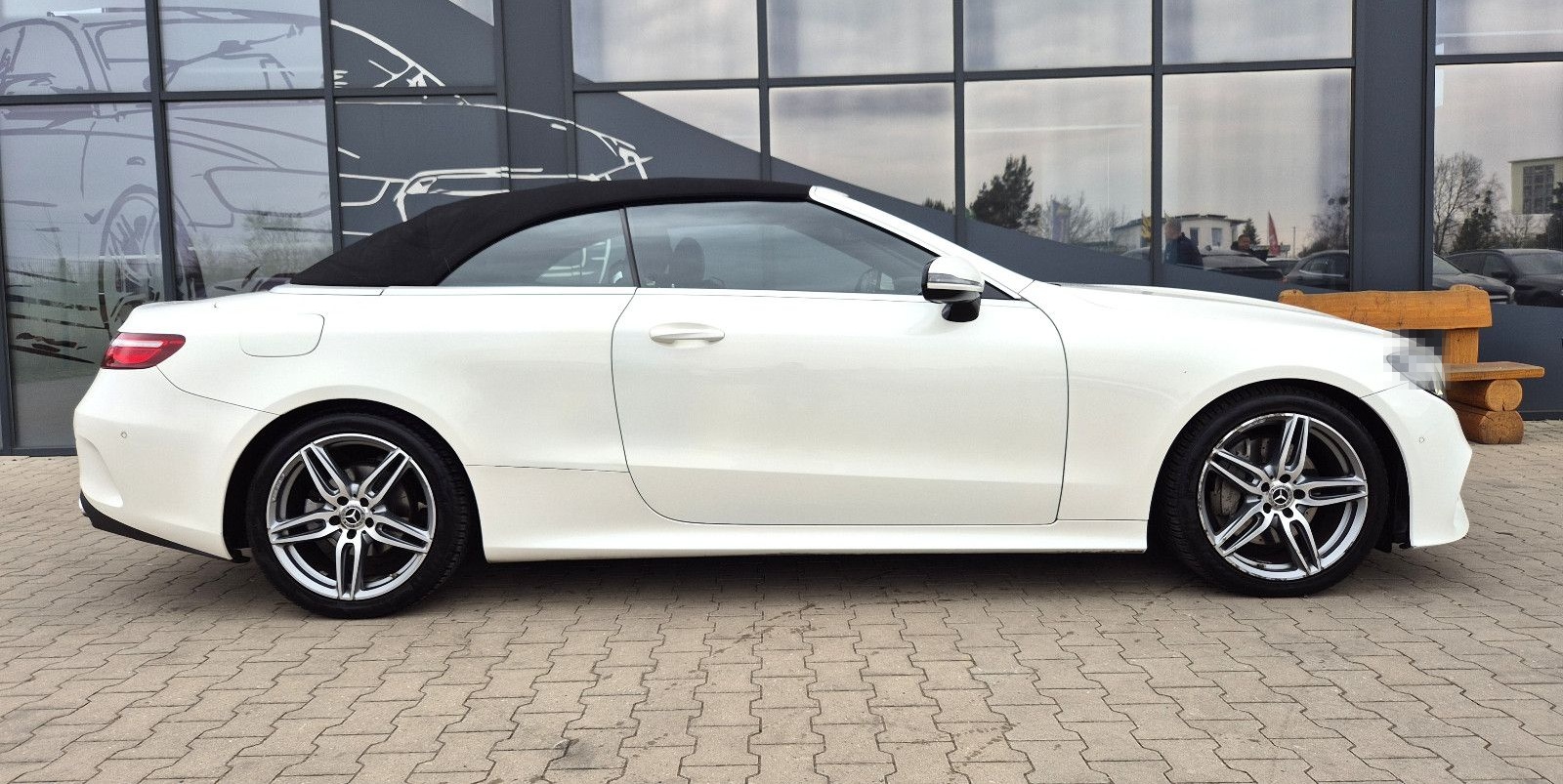 Mercedes-Benz Cabrio E 220 d*LED*Navi*Leder*ACC*AMG-Line foto 5