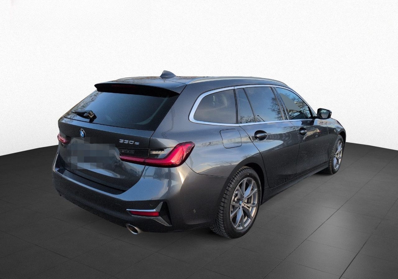 BMW 330e Touring xDrive Luxury LC-Pro Laser HUD DAB foto 5