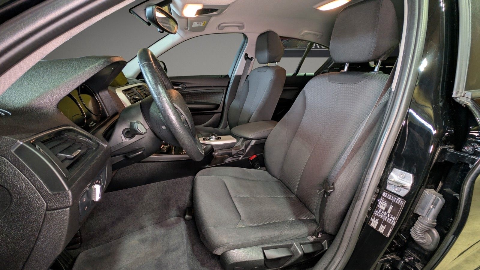 BMW 120i STEPTR.*NAVI*PDC*SIHZ*Service neu*Garantie foto 9