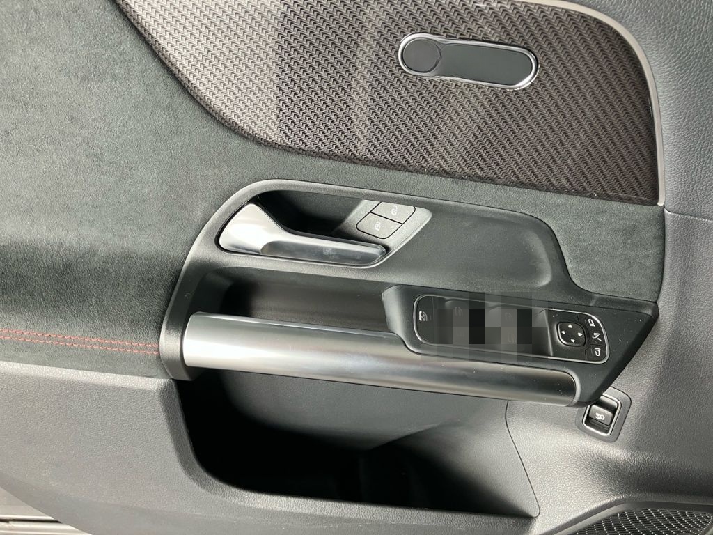 Mercedes-Benz GLA 180 EDITION AMG-Line+AHK+DISTR+KEYLESS+360°K foto 14
