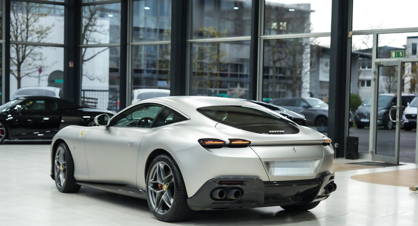 Ferrari Roma*CARBON-EXTERIEUR*MATRX-LED*MATT*DAYTONA*1HD foto 4