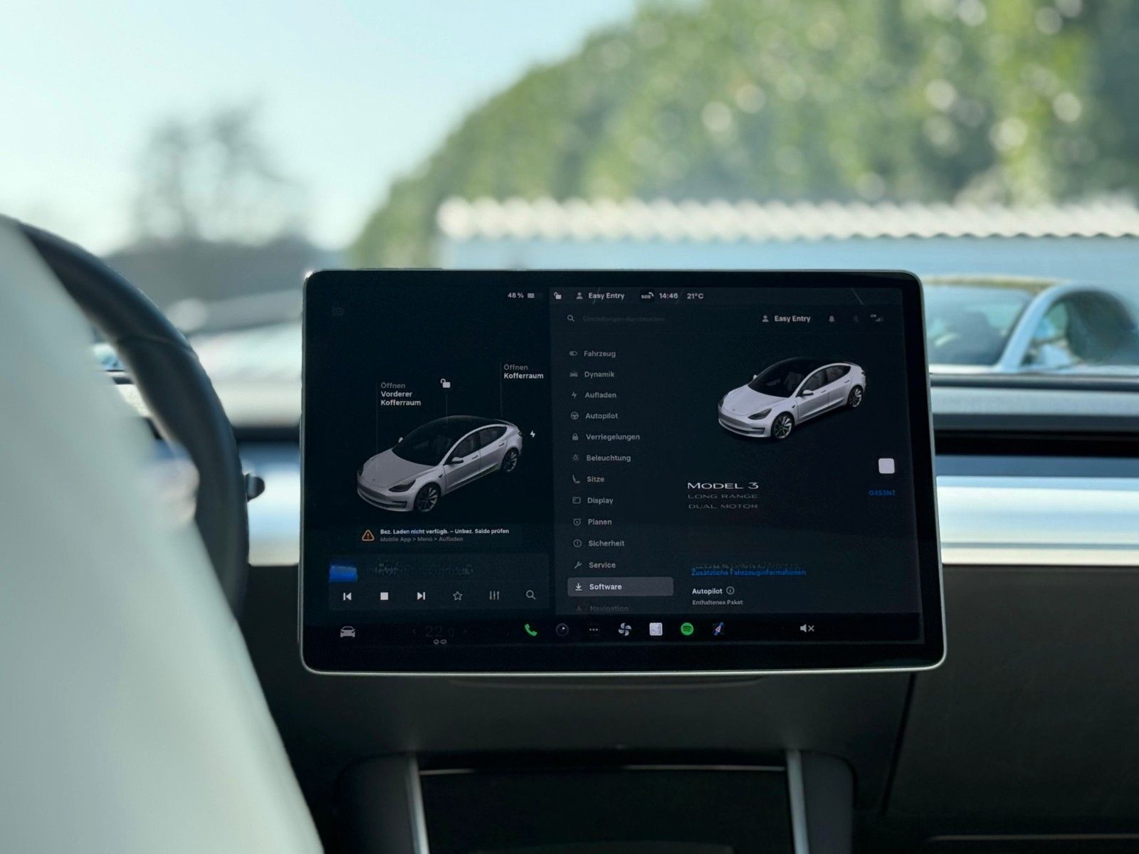Tesla Model 3 Long Range Dual White-Interior Anhängerk foto 17