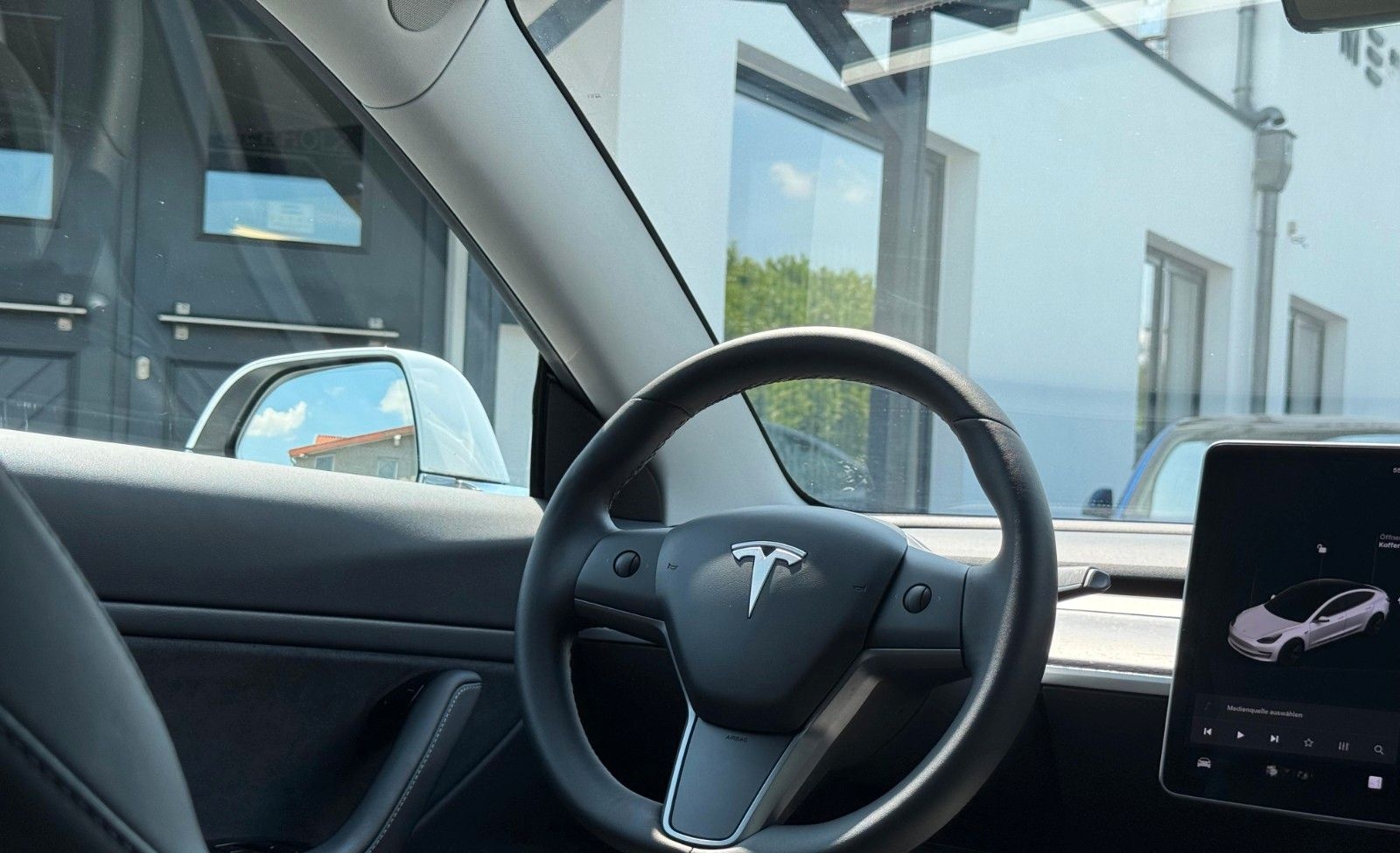 Tesla Model 3 Standard Range Plus Premium foto 15