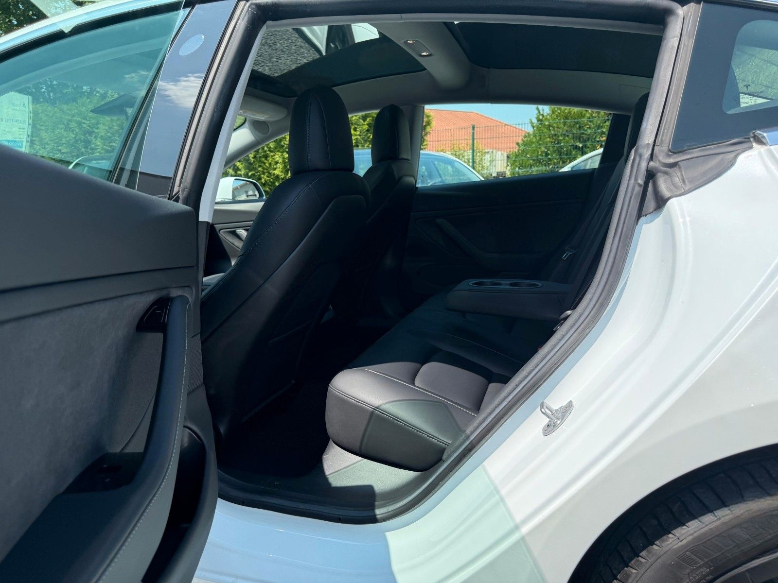Tesla Model 3 Standard Range Plus Premium foto 10