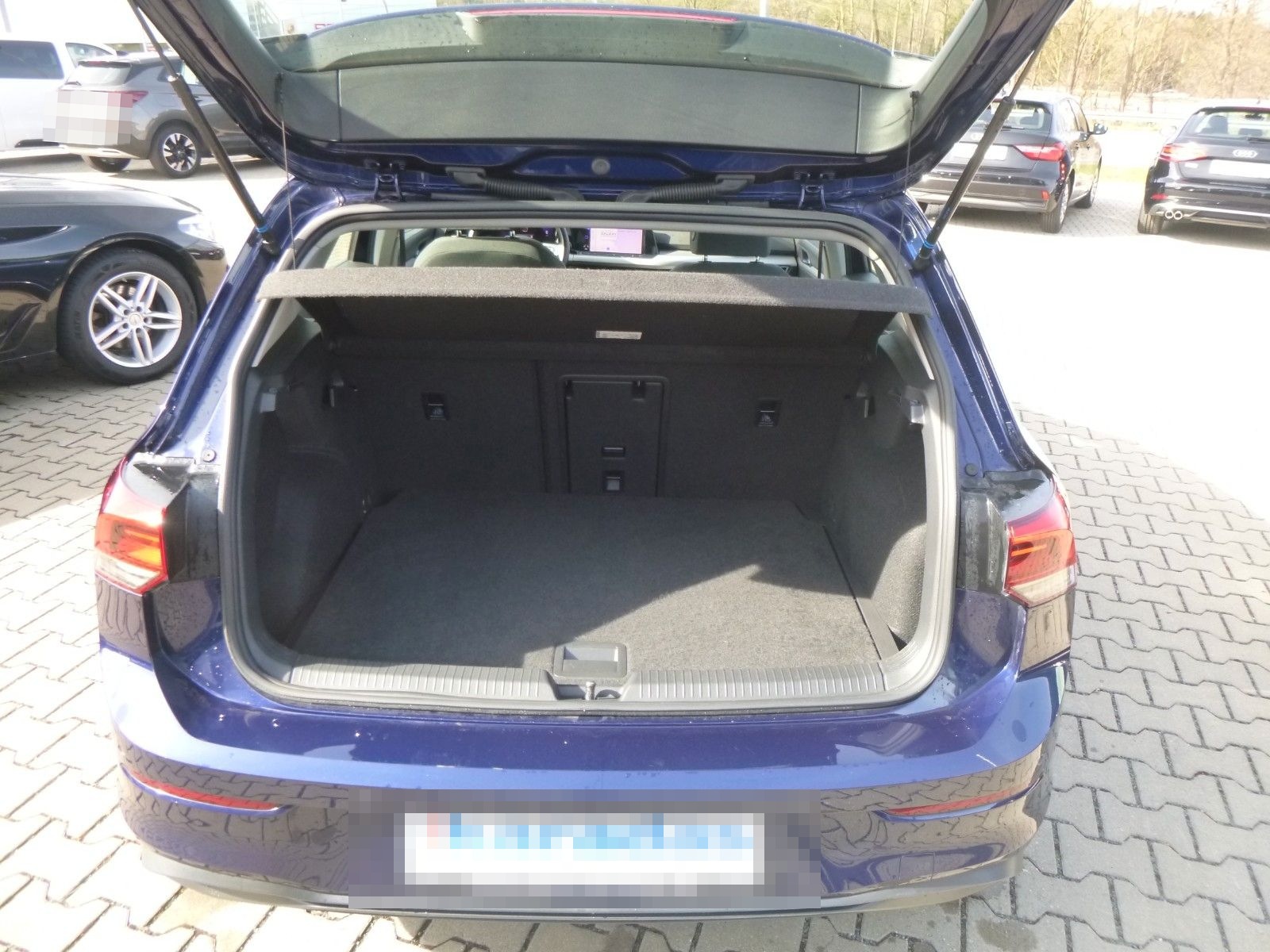 Volkswagen Golf VIII  1,0 eTSI Life >AUT/NAV/LED/KAM/SHZ< foto 8