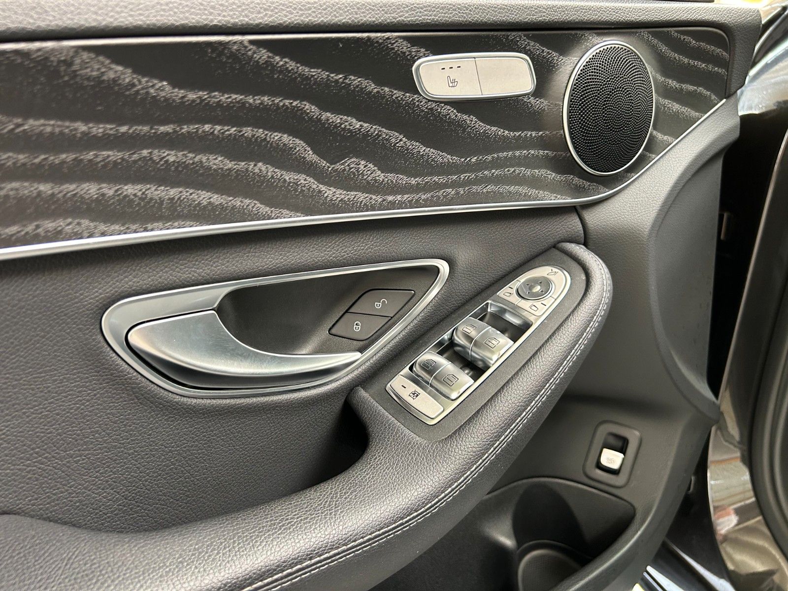 Mercedes-Benz C 180 Avantgarde/KAMERA/AHK/LED/NAVI foto 22