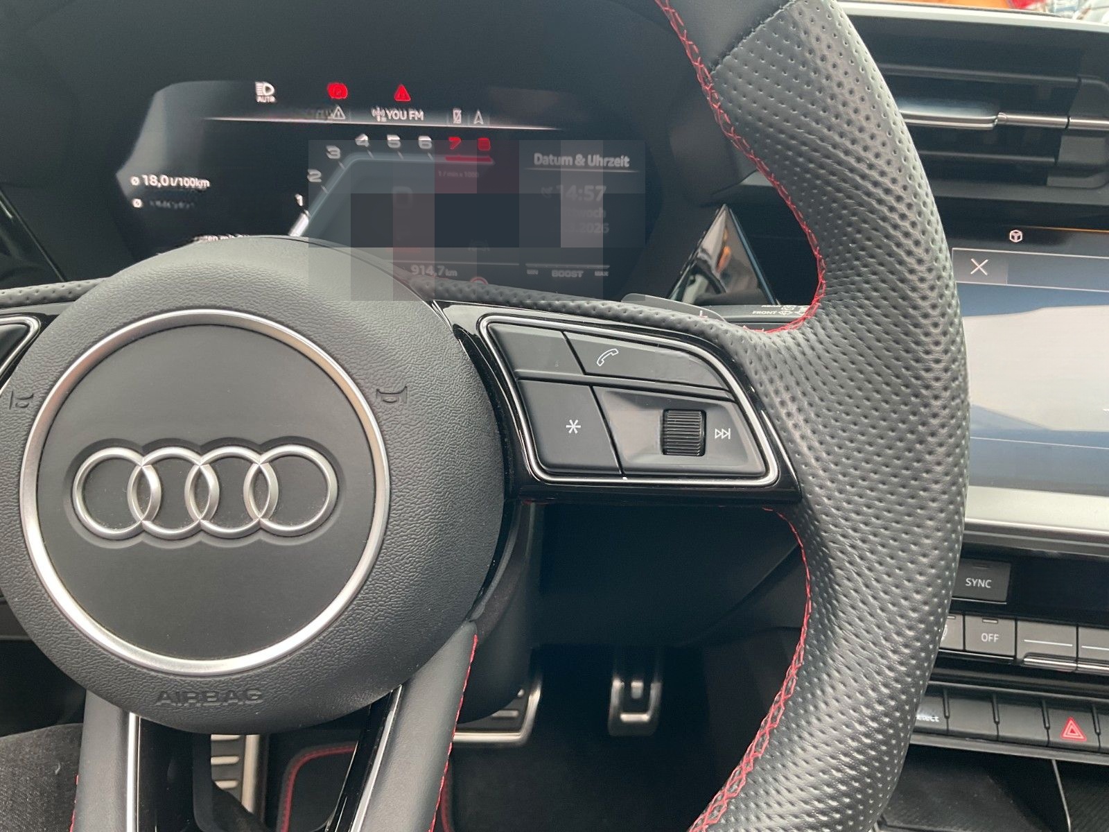 Audi S3 Sportback 2.0 TFSI quattro MATRIX Pano foto 18