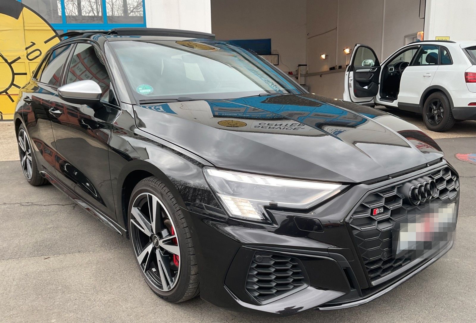 Audi S3 Sportback 2.0 TFSI quattro MATRIX Pano foto 3