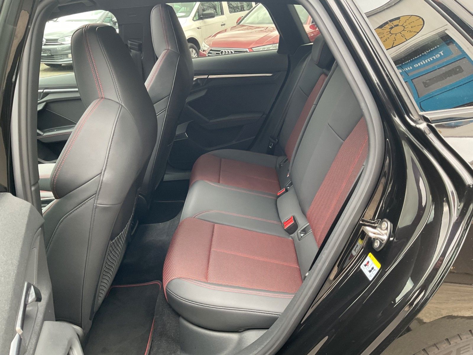 Audi S3 Sportback 2.0 TFSI quattro MATRIX Pano foto 10