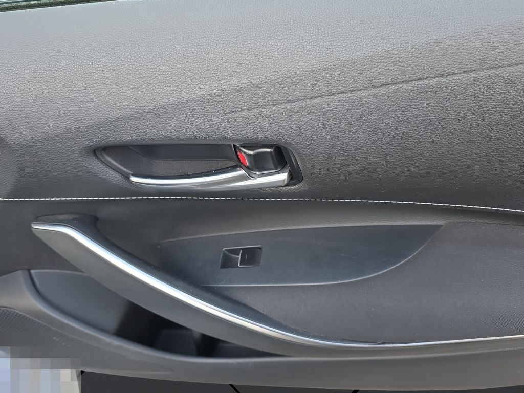 Toyota Corolla 2.0 Hybrid Business Edition foto 13