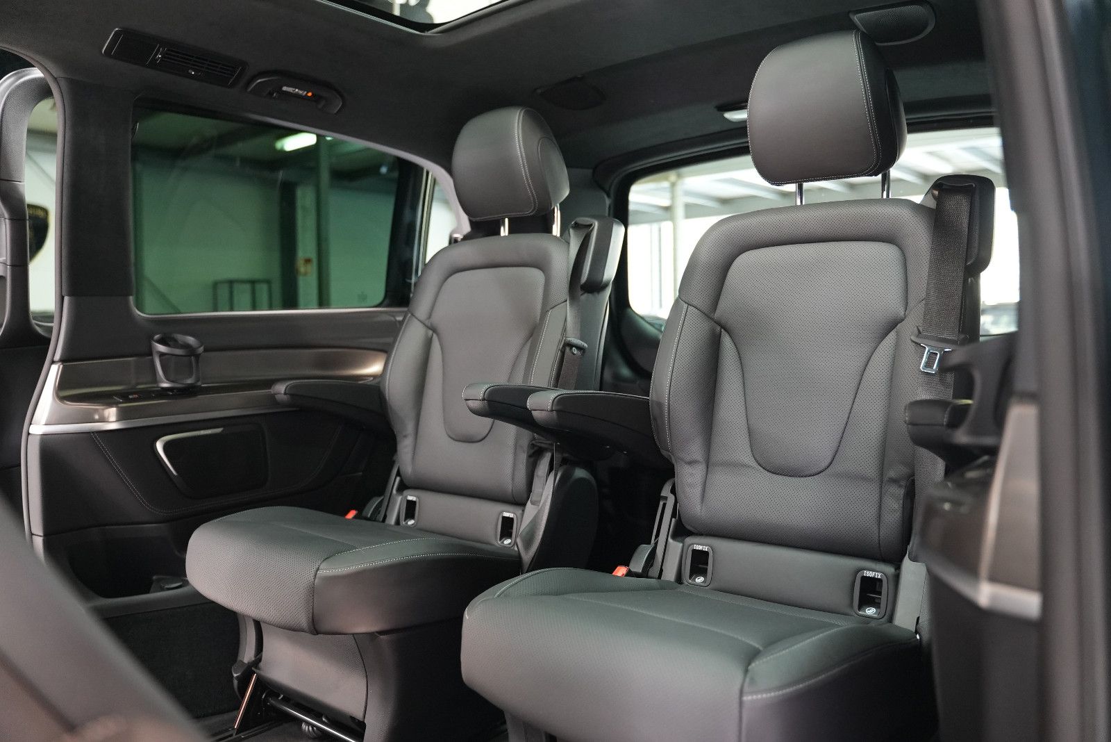 Mercedes-Benz V 300 d EXCLUSIVE EDITION 4M LANG*PAN*LEDER*VOLL foto 24