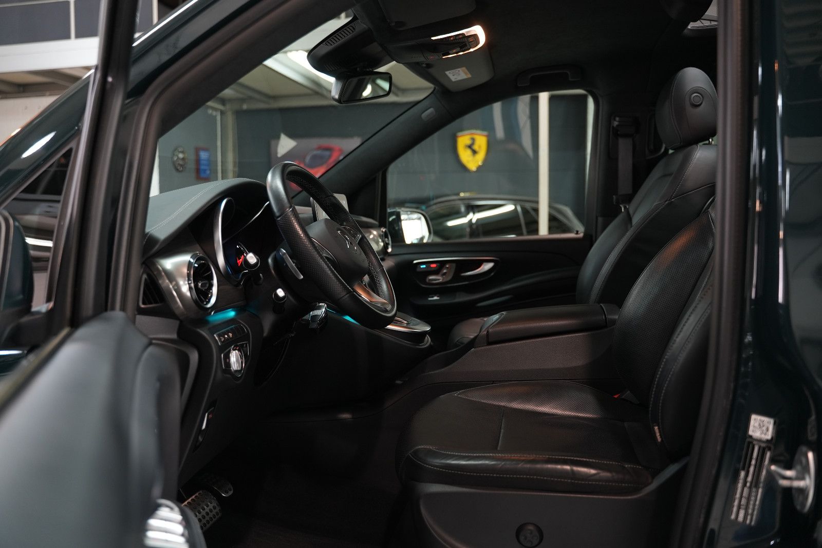 Mercedes-Benz V 300 d EXCLUSIVE EDITION 4M LANG*PAN*LEDER*VOLL foto 7